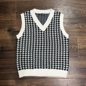 Houndstooth vest